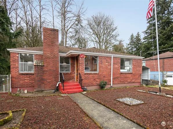 10411 17th Avenue NE, Seattle, WA 98125