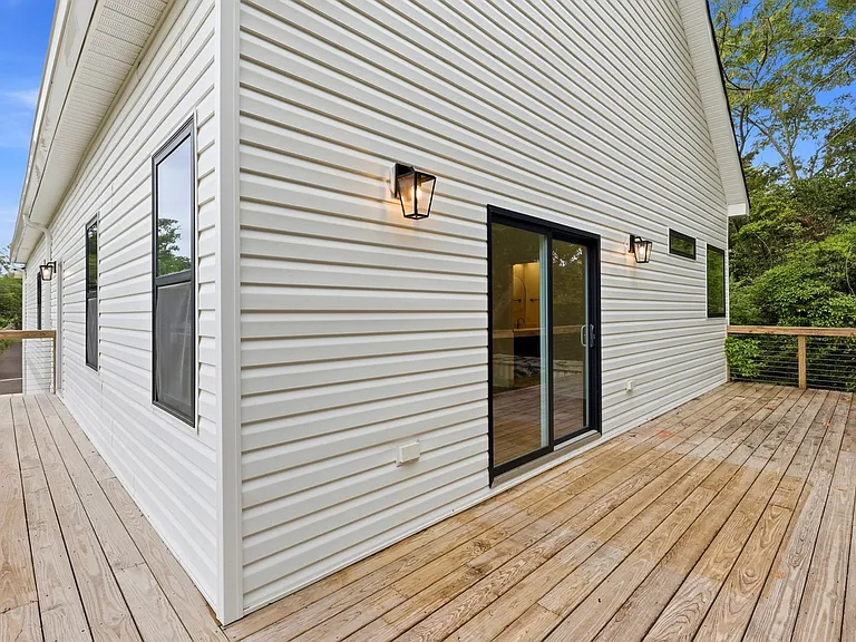 213 Myrtle Ave — Photo 47