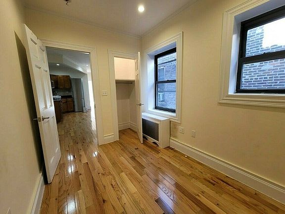 5th image of 223 W 16th St #5AA