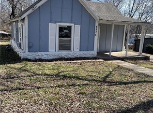 4825 Hadley St, Overland Park, KS 66203