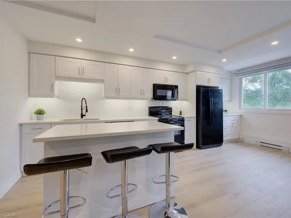 40 Tannery St E #261, Cambridge, ON N3C 2B9