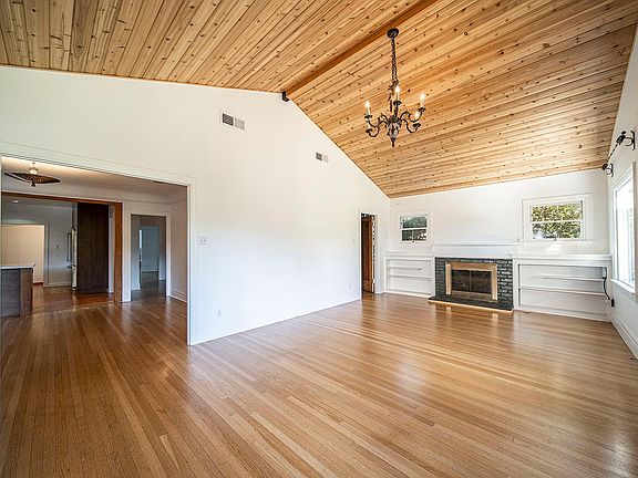 4th image of 5123 Townsend Ave