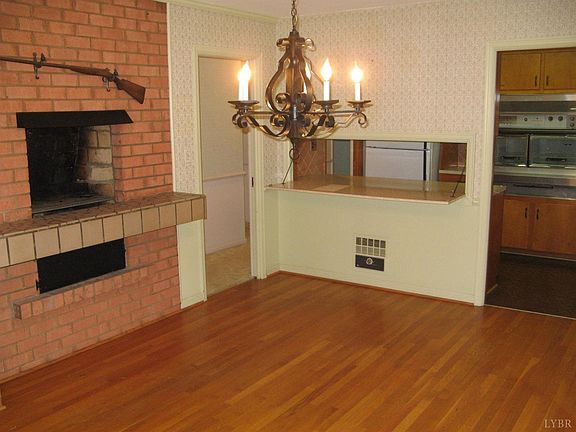 4th image of 177 White Pine Dr