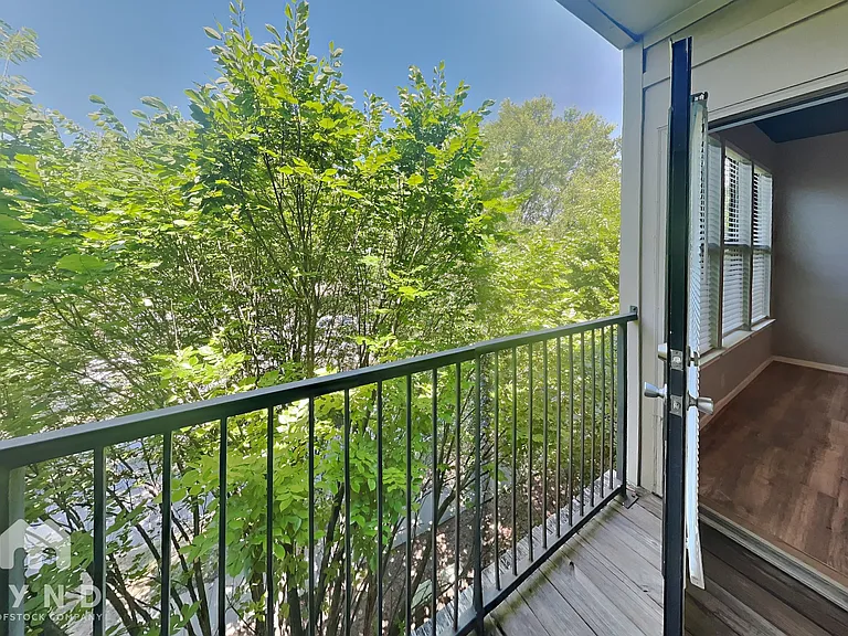 898 Oak St SW #1410 — Photo 13