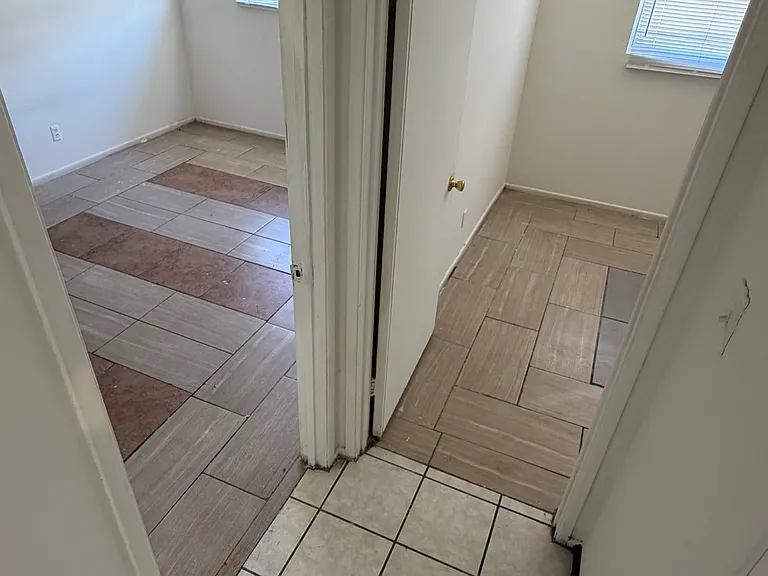 536 North Cir #4 — Photo 23