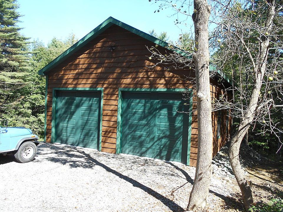 2nd image of 860 Coolidge Hill Rd