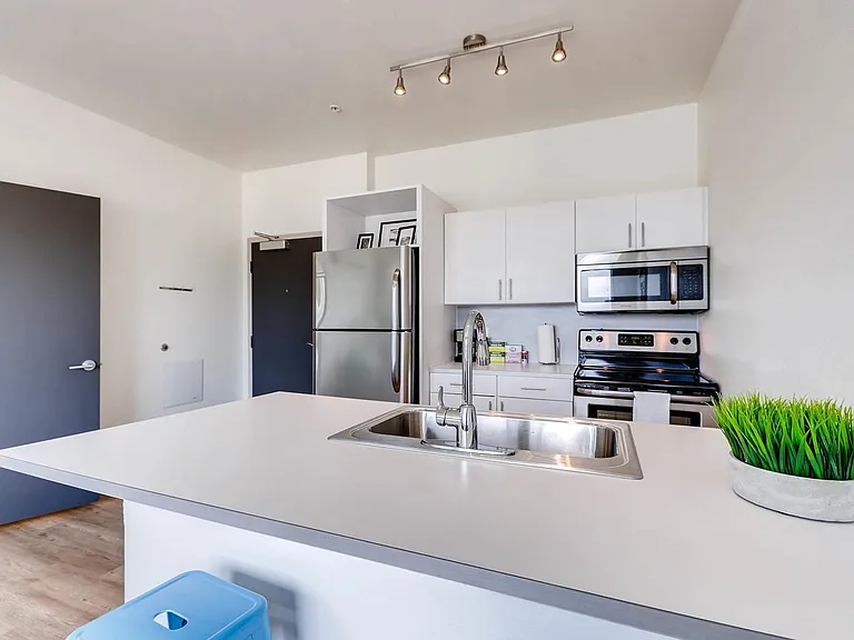 3201 Osage St #204 — Photo 5