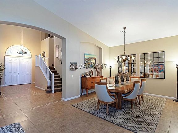 Front entry/dining room