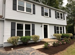 12802 Briery River Ter, Herndon, VA 20170
