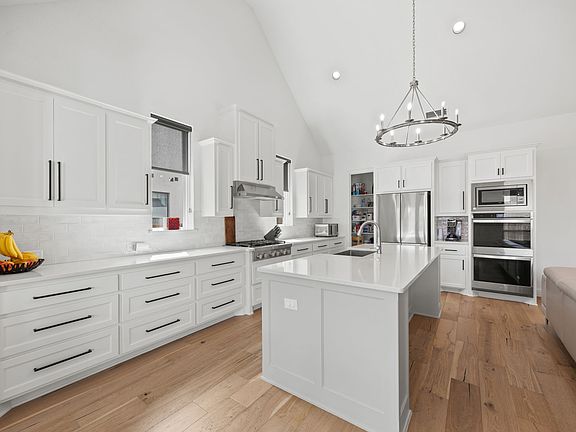 5th image of 4411 Silver Spur Dr #1