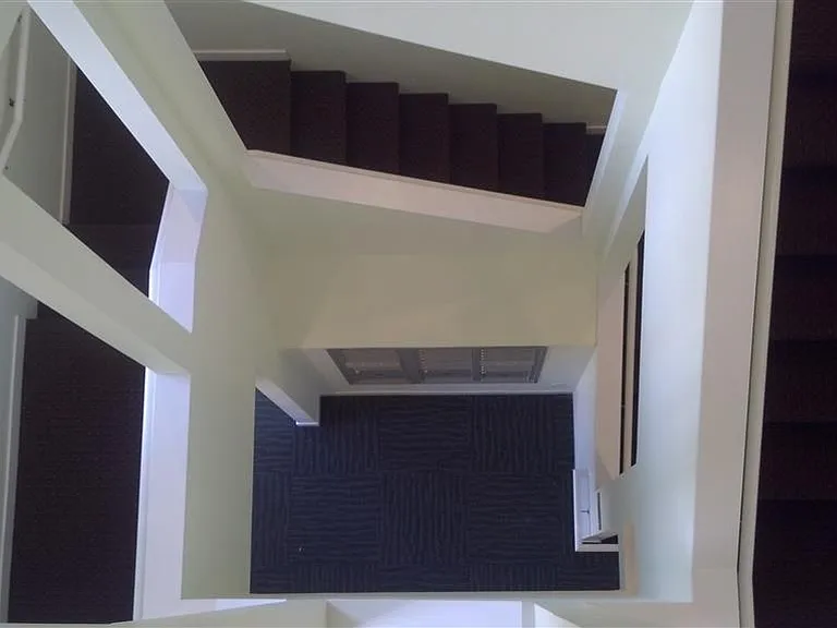 La Pompadour Apartments — Photo 32