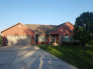 1612 Carol Cir, Poplar Bluff, MO 63901