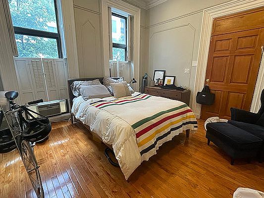 5th image of 505 Vanderbilt Ave #4