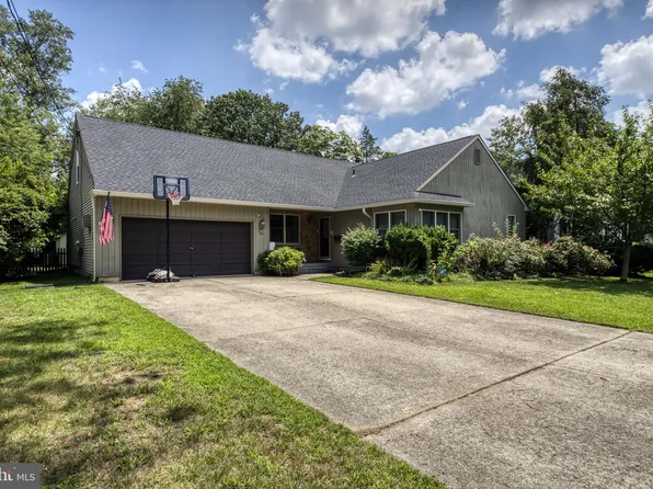 26 N American St, Woodbury, NJ 08096