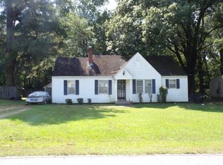 1069 Mosby Rd, Memphis, TN 38116