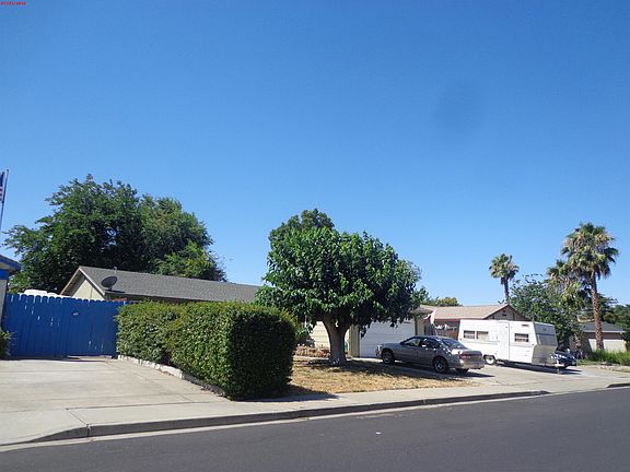 2nd image of 224 Brookside Dr