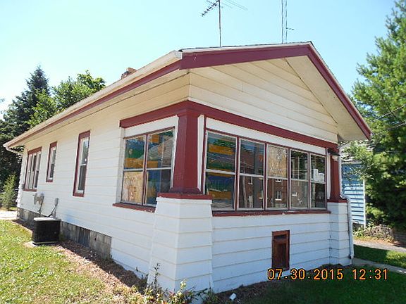 2nd image of 1211 22nd Ave