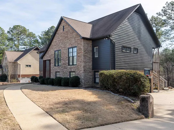 105 Covington Place Dr, Columbiana, AL 35051