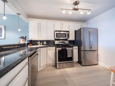 3051 N Course Dr #802, Pompano Beach, FL, 33069