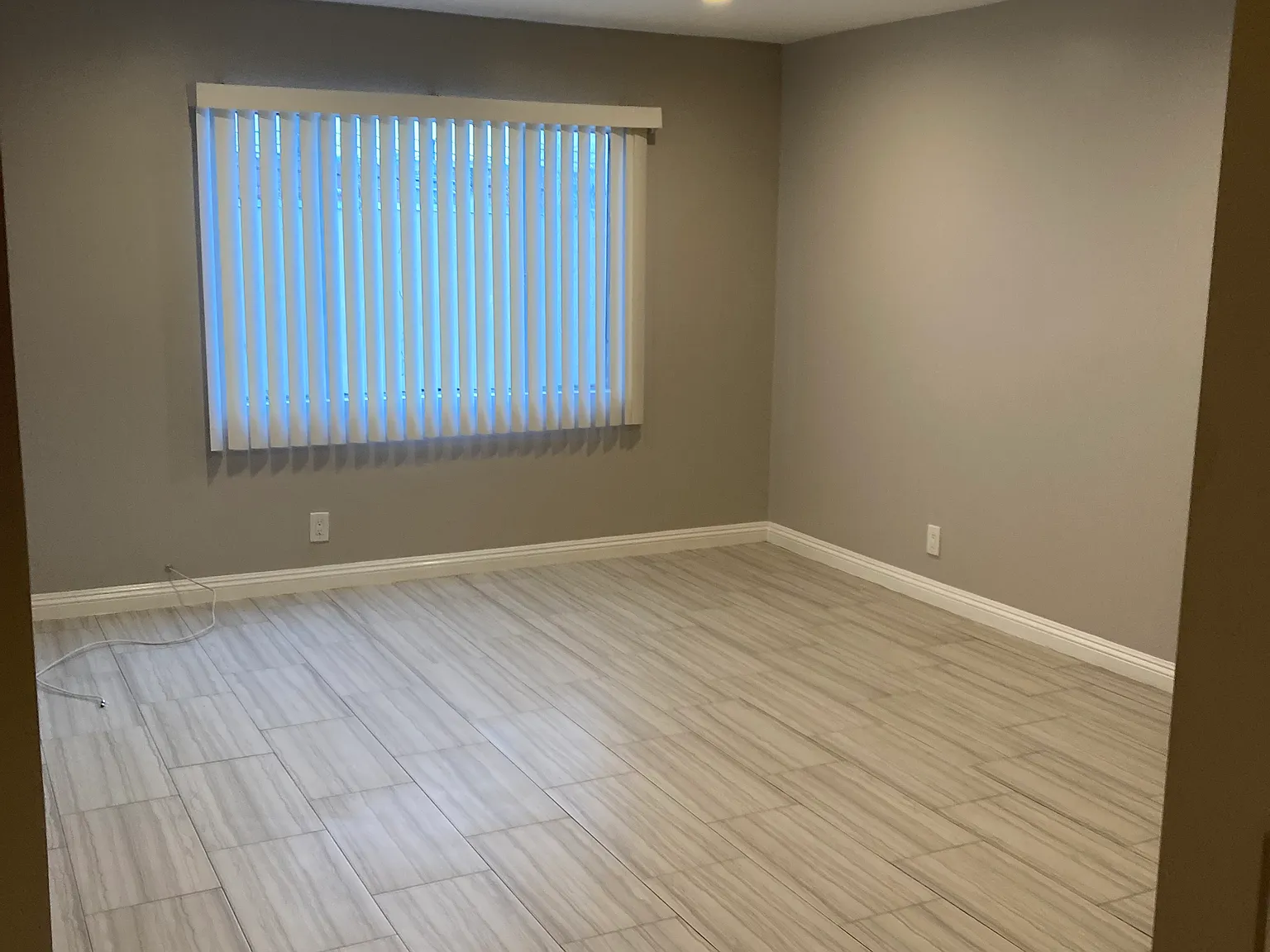 1 bed, 900 sqft, $1,950 — Photo 3
