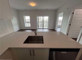 1000 Lackner Pl #606, Kitchener, ON N2A0L3