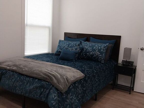 3rd image of 720 Pritchett Ln #26