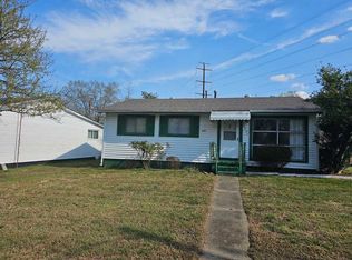2206 Portsmouth St, Hopewell, VA 23860