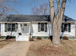 110 E Sullivan St, Heyworth, IL 61745