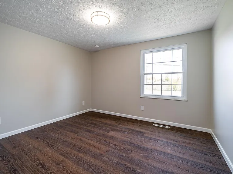5272 Quincy Dr — Photo 13