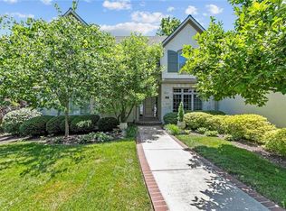 823 Kings Rdg, Liberty, MO 64068