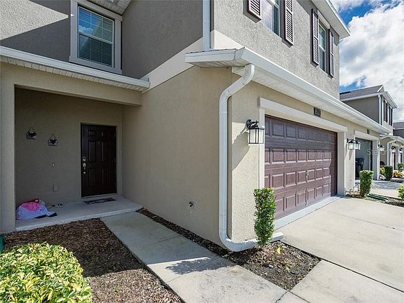 3rd image of 15213 Great Bay Ln