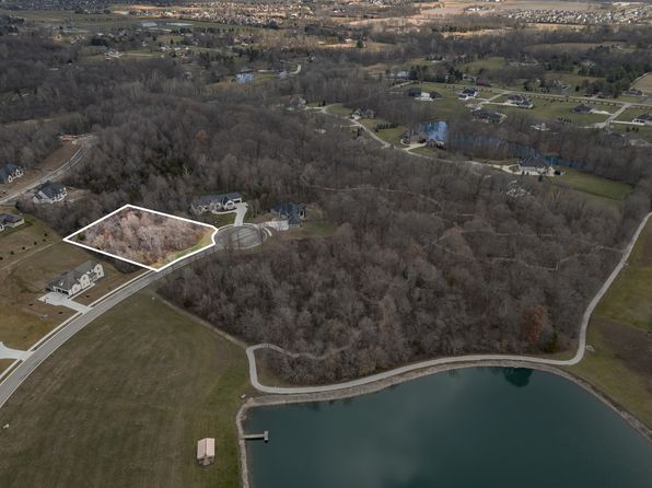 4332 Chapel Hill Ct, Bargersville, IN 46106