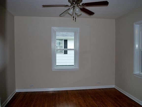 3rd image of 2141 Stadium Dr