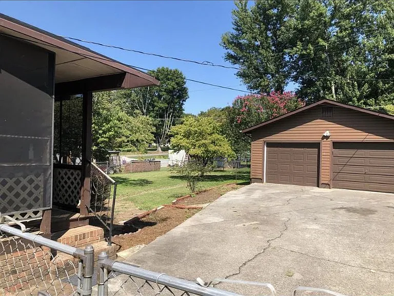 1236 Morgan St — Photo 11
