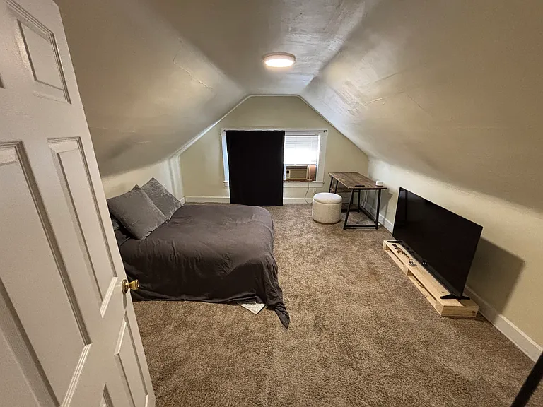 2312 Sauer Ave — Photo 12