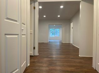 2702 Dover Dr, Troy, MI