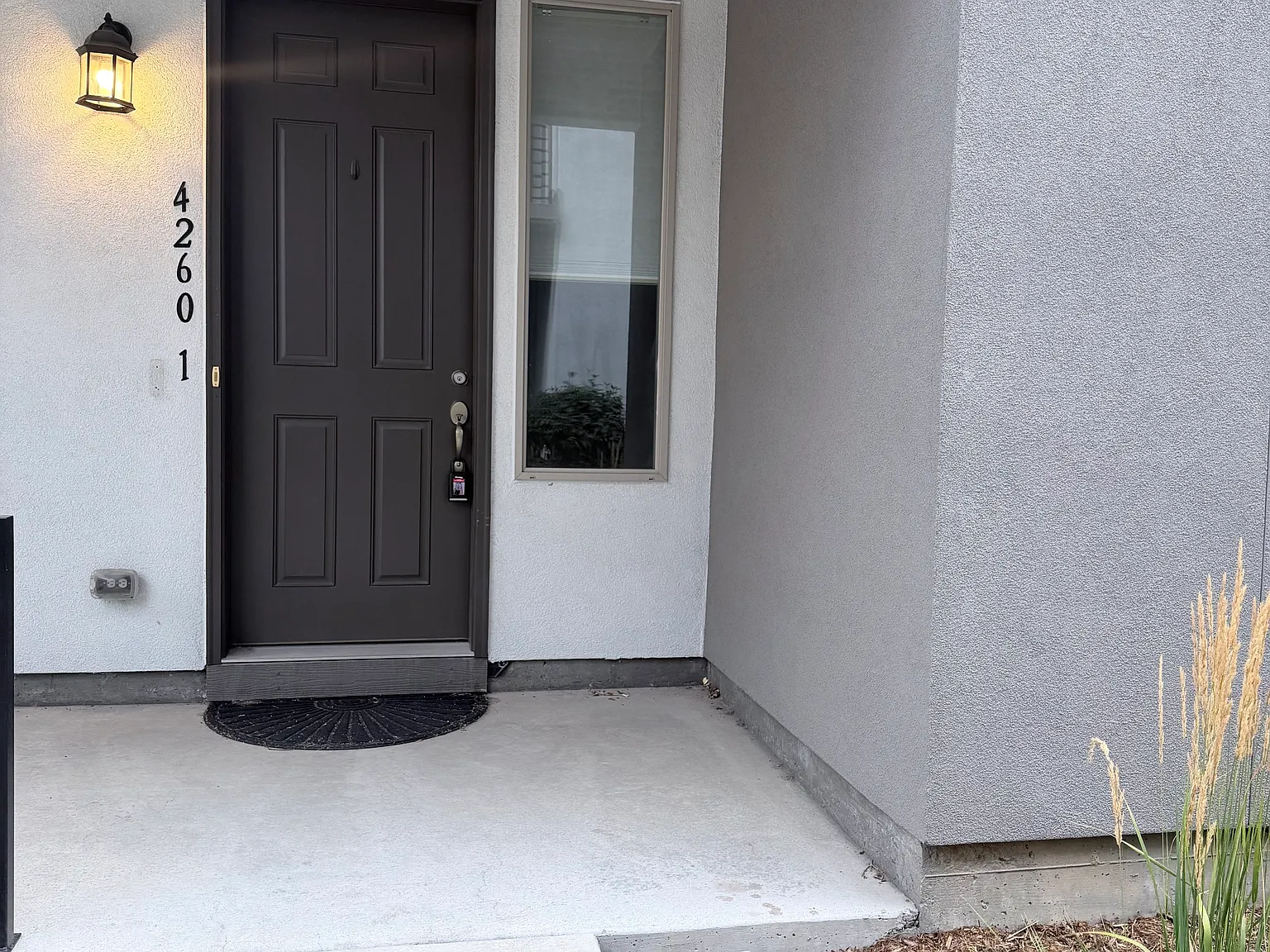 3 bed, 2.5 bath, 1815 sqft, $2,800 — Photo 2