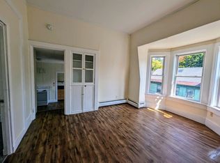 25 Henry St #25H-5, Bellows Falls, VT 05101