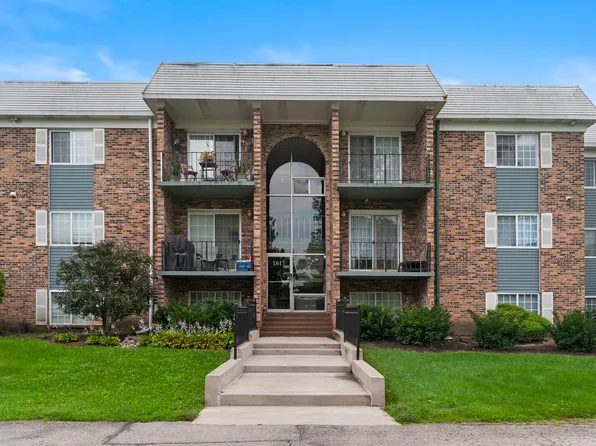 1617 N Windsor Dr APT 208, Arlington Heights, IL 60004