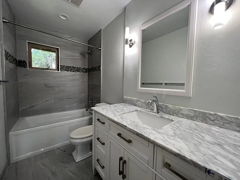 8045 S Lake Cir — Photo 9