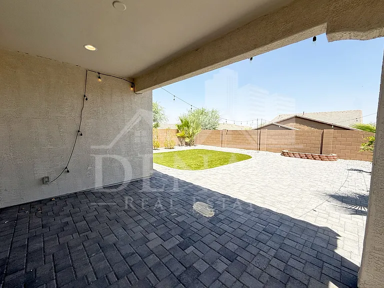 1636 W Estes Way — Photo 26