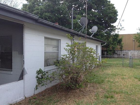 3rd image of 3530 E Amelia St