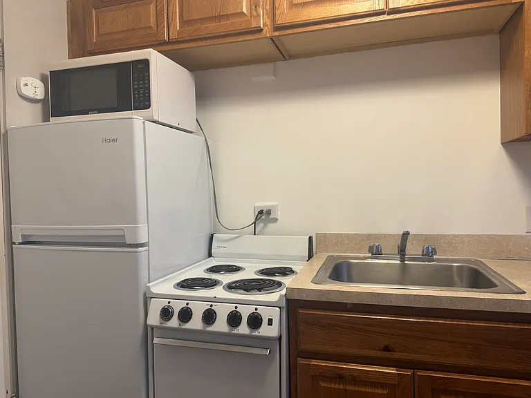 Sherwood Apartments — Photo 27