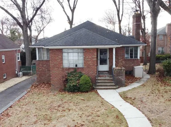 212 Westview Ave, Fort Lee, NJ 07024