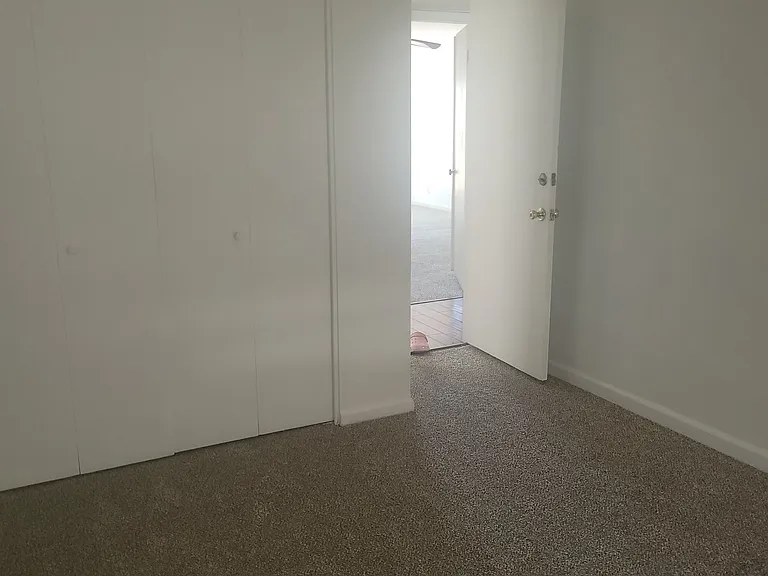 3201 W Christy Dr — Photo 7