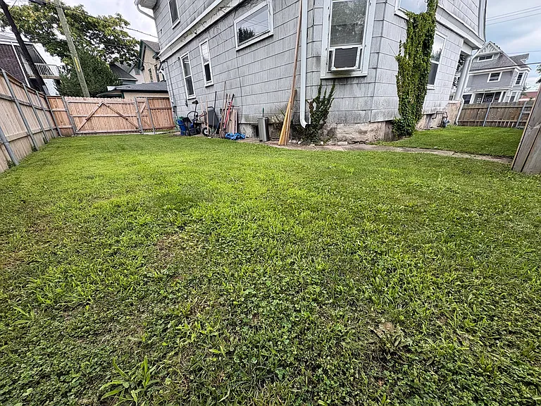 519 Park Ave — Photo 19