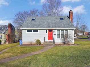 35 Bretton Rd, Manchester, CT 06042