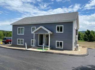 411 N East St, Amherst, MA 01002
