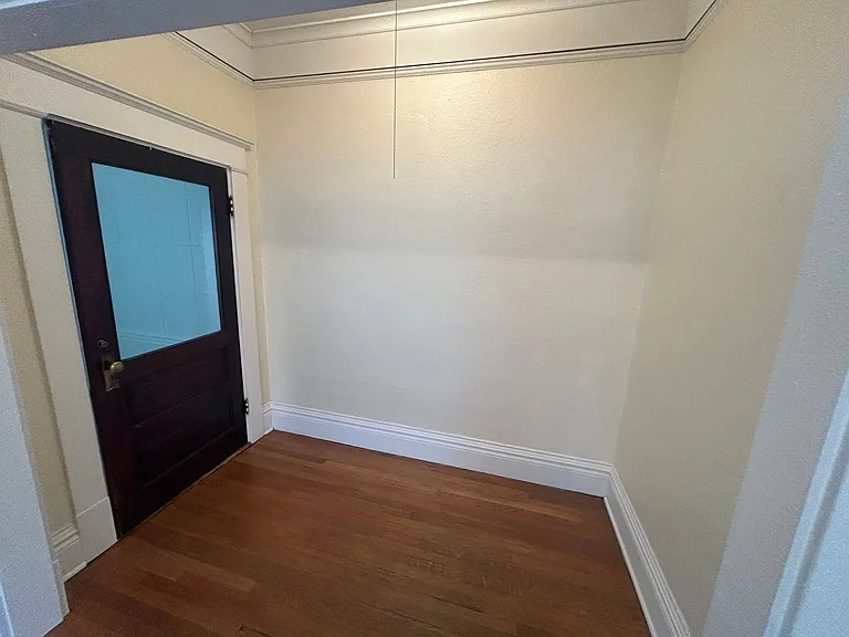 Historic Harold Apartments on Lower South Hill! — Photo 22