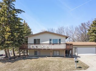 14 Ruyak Point, Minot, ND 58703